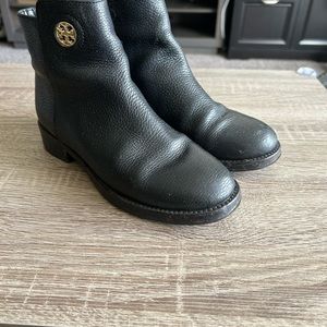 Tory burch boots